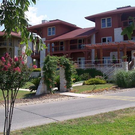 Vintage Villas Hotel Lakeway Buitenkant foto